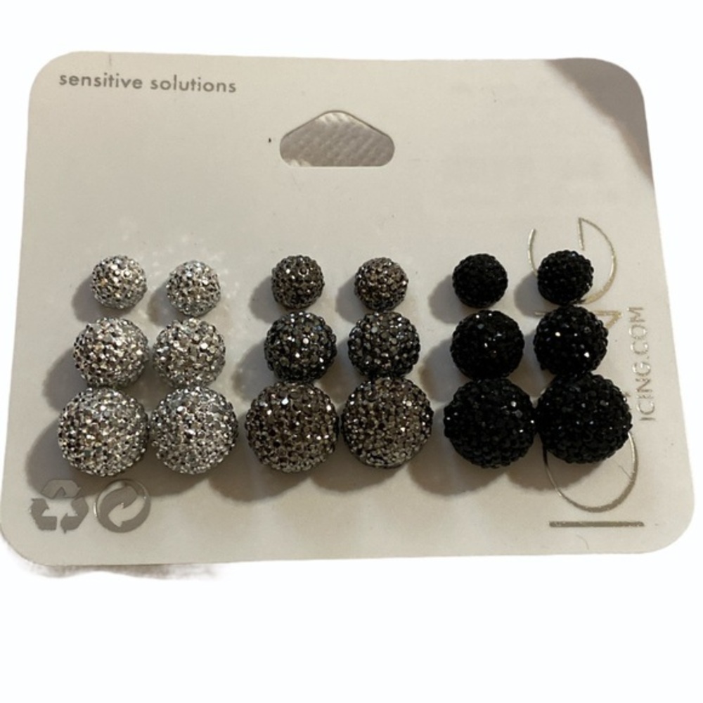 12 pairs of bling ball stud earrings